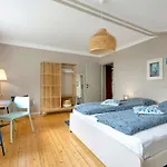 Gemuetliche Mit Terrasse Und Seeblick Apartmán *