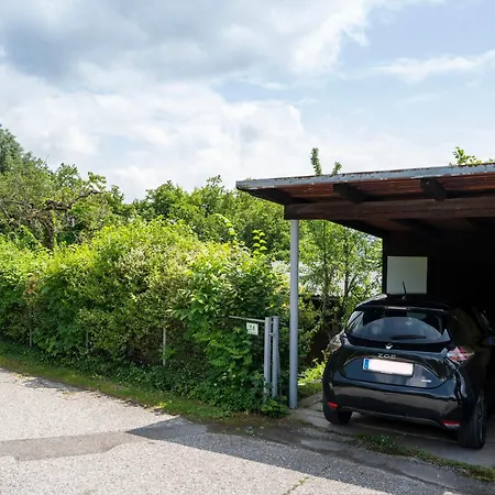 Gemuetliche Mit Terrasse Und Seeblick * Velden am Wörthersee