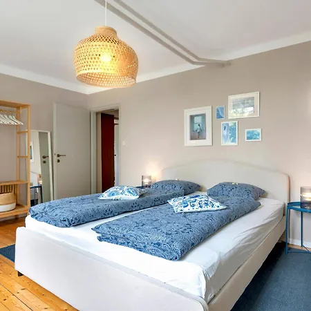 Gemuetliche Mit Terrasse Und Seeblick *