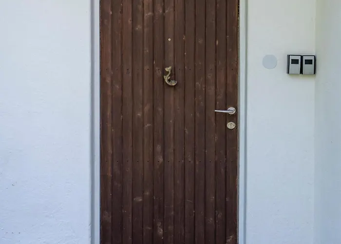 Gemuetliche Mit Terrasse Und Seeblick Apartman *